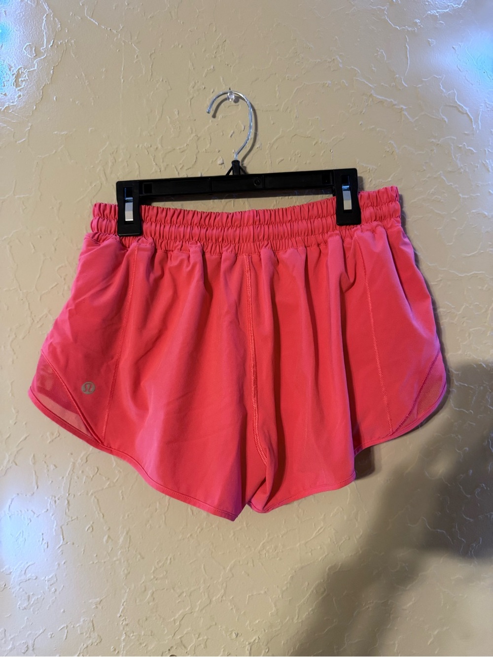 Lululemon Hotty Hot LOW RISE 2.5 - Picture 2 of 5